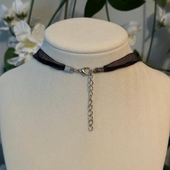 Red Glass Heart Pendant On A Black Adjustable Ribbon Necklace Brand New - Picture 4 of 8